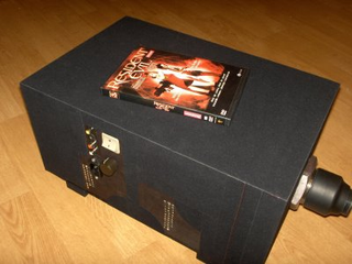 Illustration for article titled Projectors Made From Trash Deliver HD Video and Stereoscopic Movies